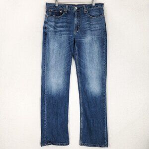 Levi's Men Straight Jeans in Faded Blue Wash